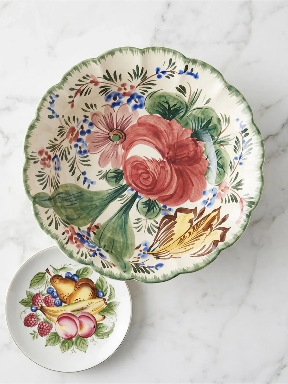 Nove Rose Hand Painted Italian Majolica Serving Bowl 11.5”